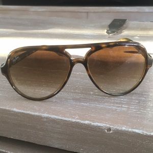 Ray Ban RB4125